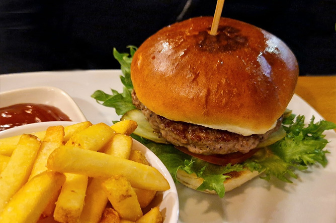 Bistro Olea - Burgerit