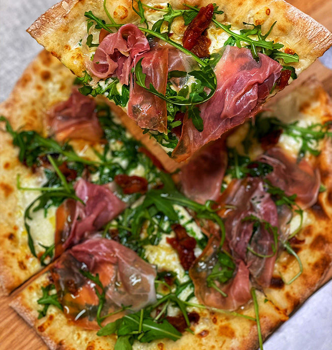 Bistro Olea - Valkoinen Pizza